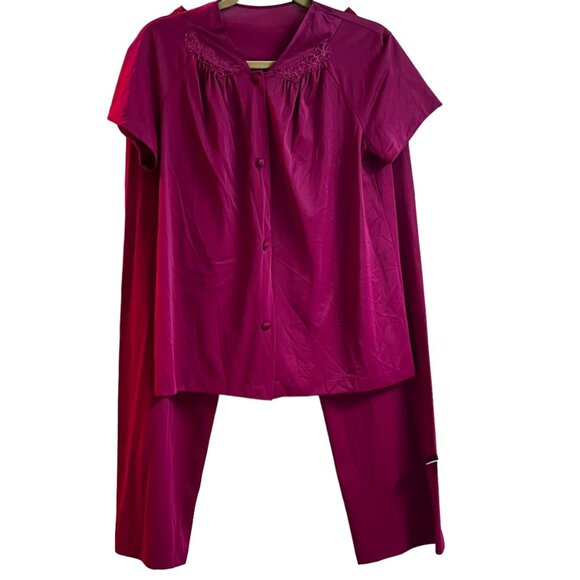 Vanity Fair Vintage Red Size 34 Pajama Top & Pants Set Satin Nylon - Picture 1 of 6